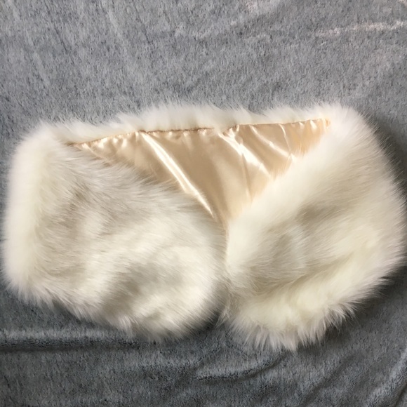 white faux fur shoulder wrap